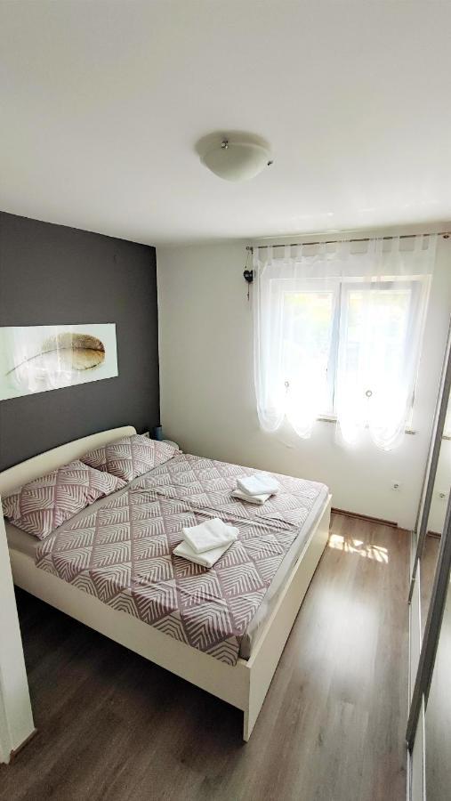 Apartment Jan 2+2 With Balcony Pula Ngoại thất bức ảnh