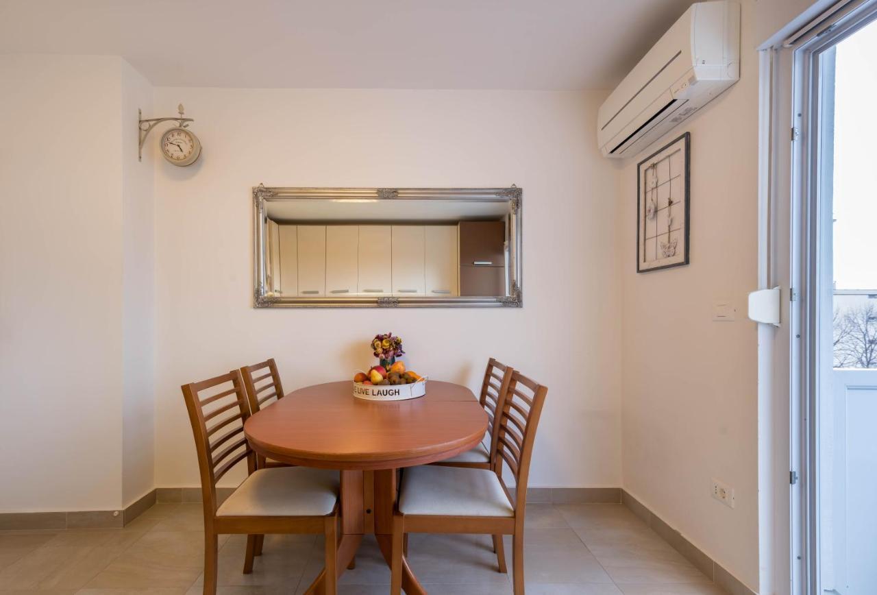 Apartment Jan 2+2 With Balcony Pula Ngoại thất bức ảnh