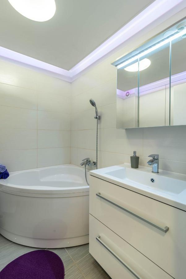 Apartment Jan 2+2 With Balcony Pula Ngoại thất bức ảnh